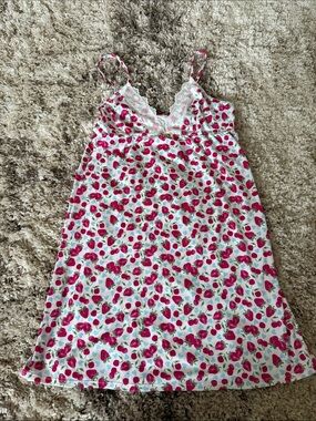 Jessica Simpson White & Pink Strawberry Print Lace Trim Nightgown